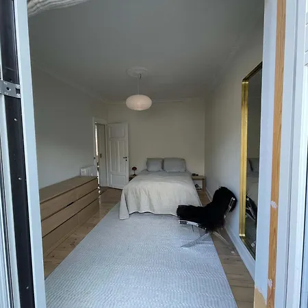 Apartment Stunning W Balcony *